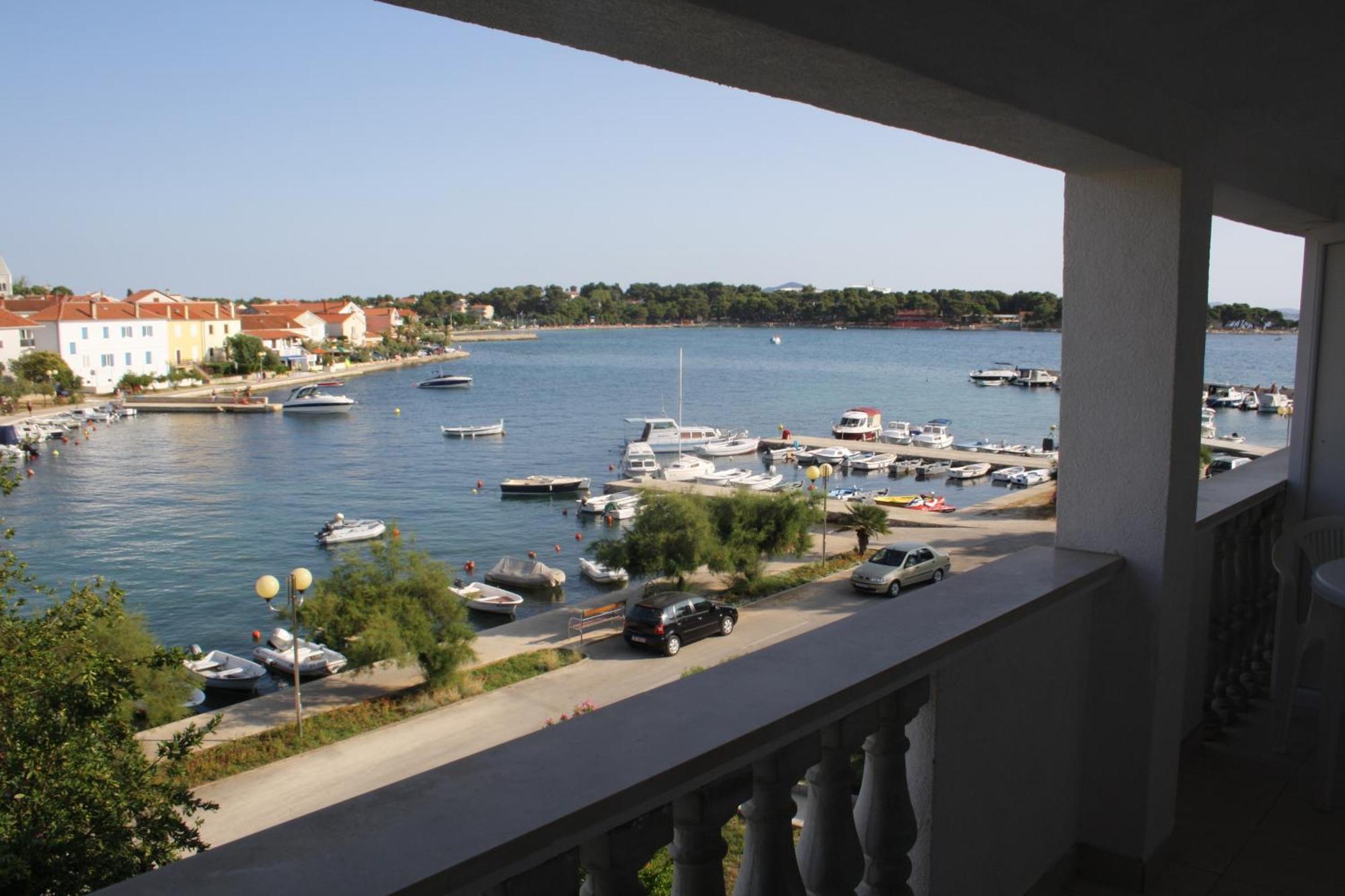 Apartments Leo Petrcane Εξωτερικό φωτογραφία